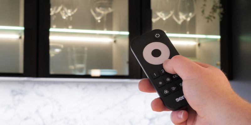 Uform Sensio Lighting Partnership Universal Remote Uform Sensio Lighting Partnership Universal Remote